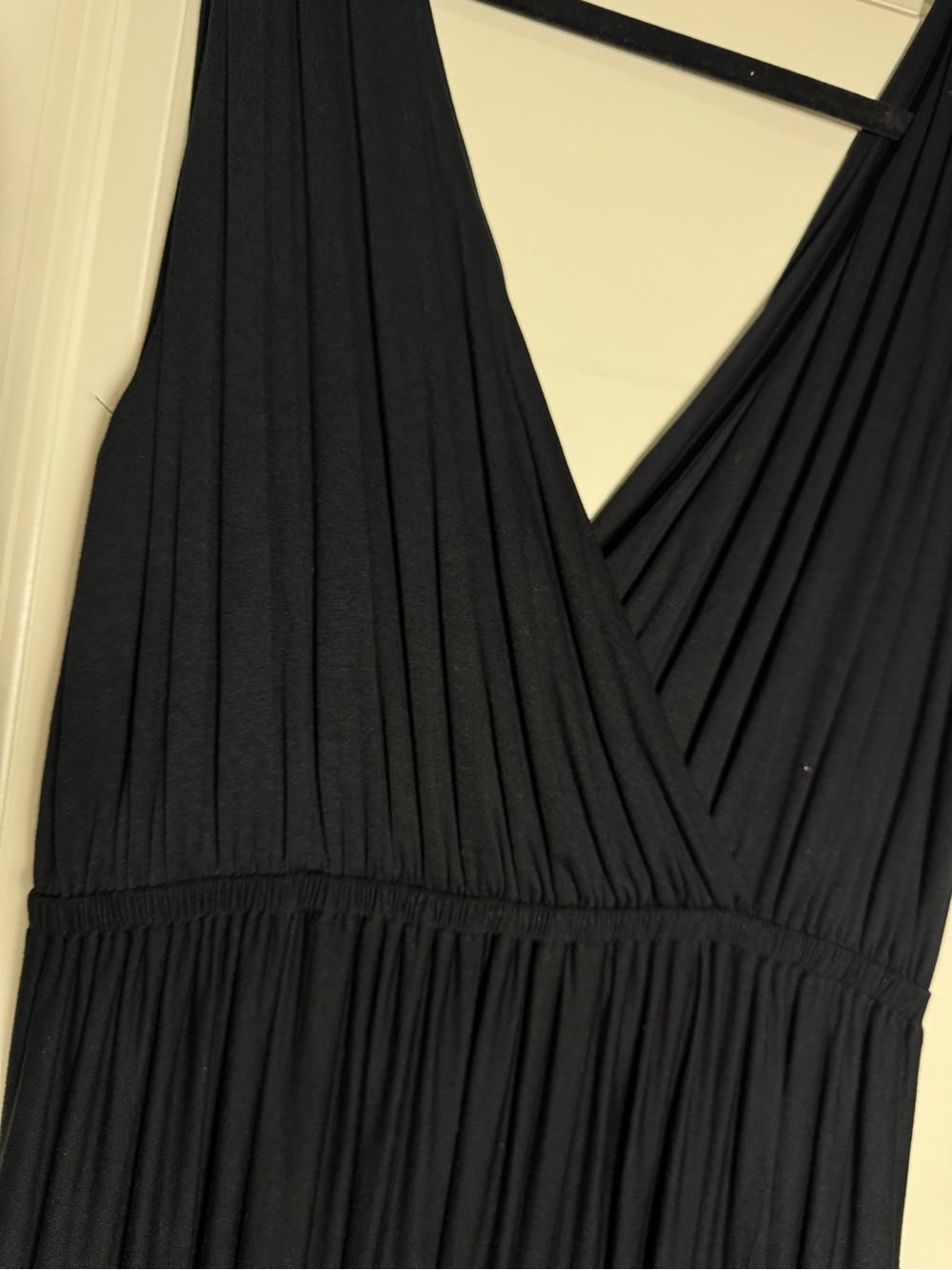 Banana Republic GODDESS MAXI DRESS Sleeveless Pleated Maxi Dress S black - Picture 4 of 8